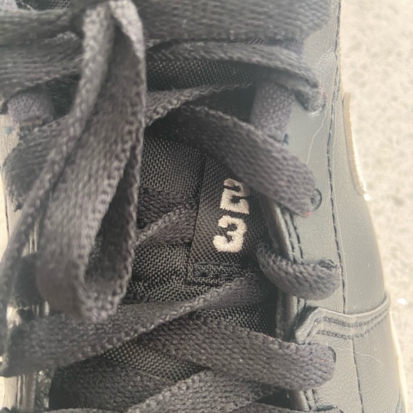 Nike Air Jordan 1 Reverse Panda Womens - Picture 8 of 16